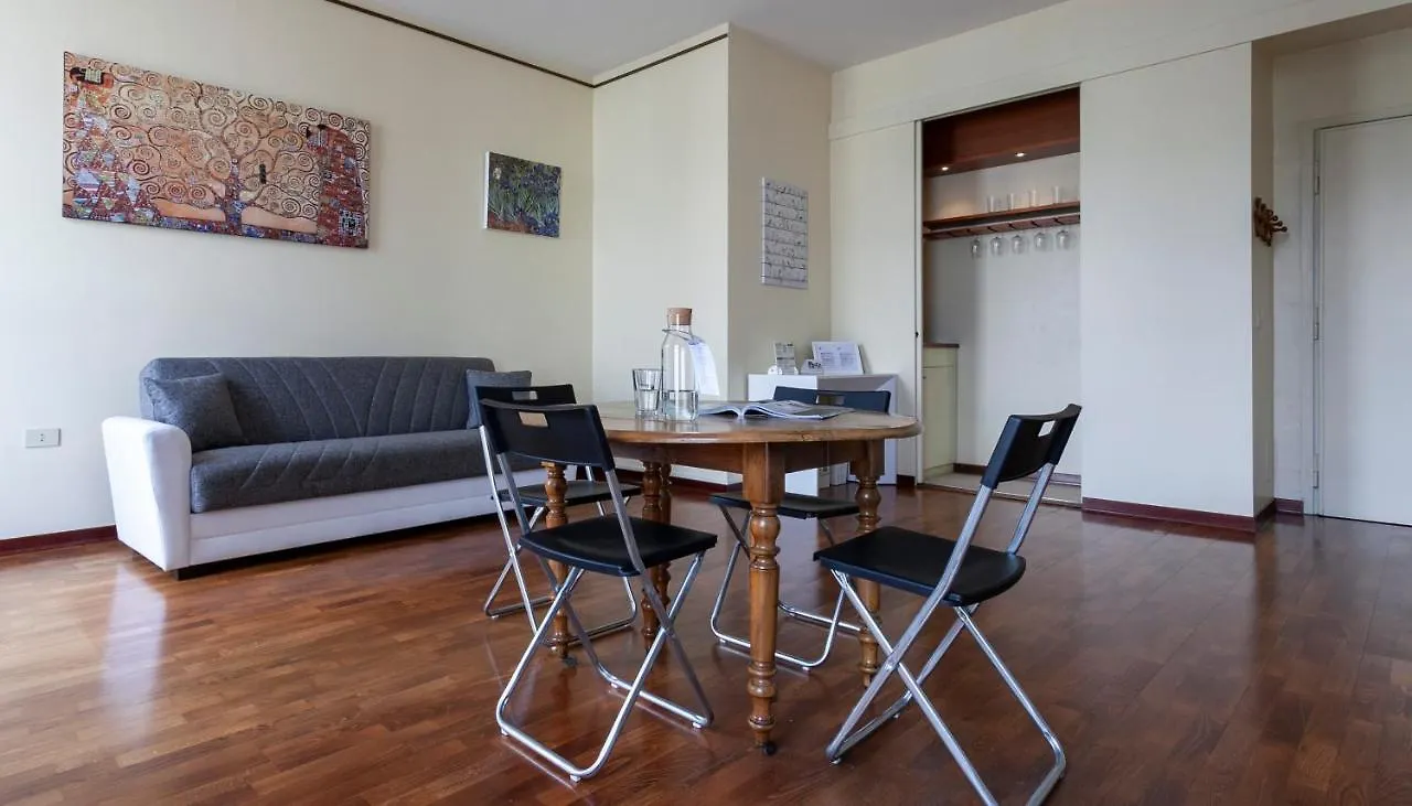Italianway-Santo Stefano 5 Lejlighed Milano